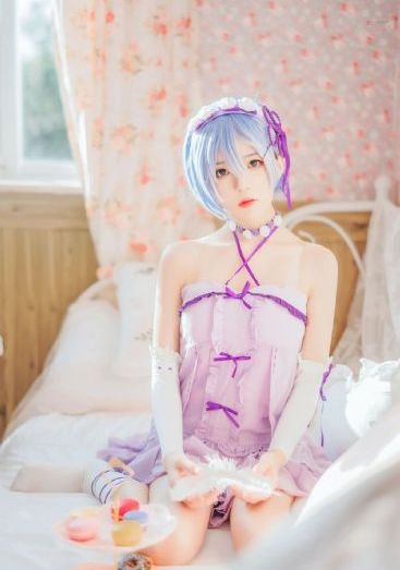 欧美居家女模写真_国产剧高清电影在线