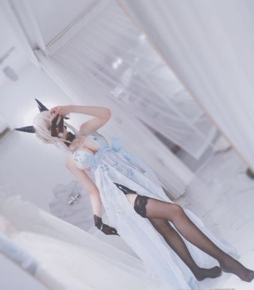 欧美巨乳大屁股_1080P手机在线看