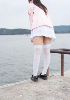 国产精选自在久久_1080电影完整版