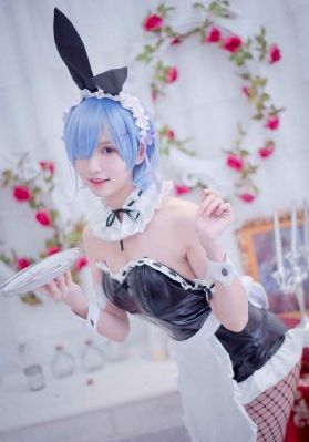 欧美精品悠悠_4K在线播放