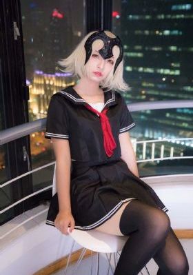 欧美最火女超模图片_720手机在线观看